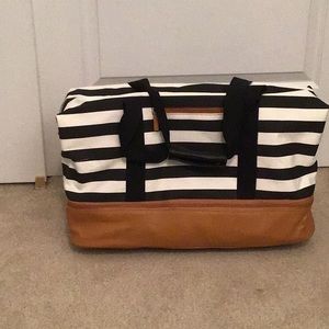 NWOT Black & White Duffle w vegan leather details